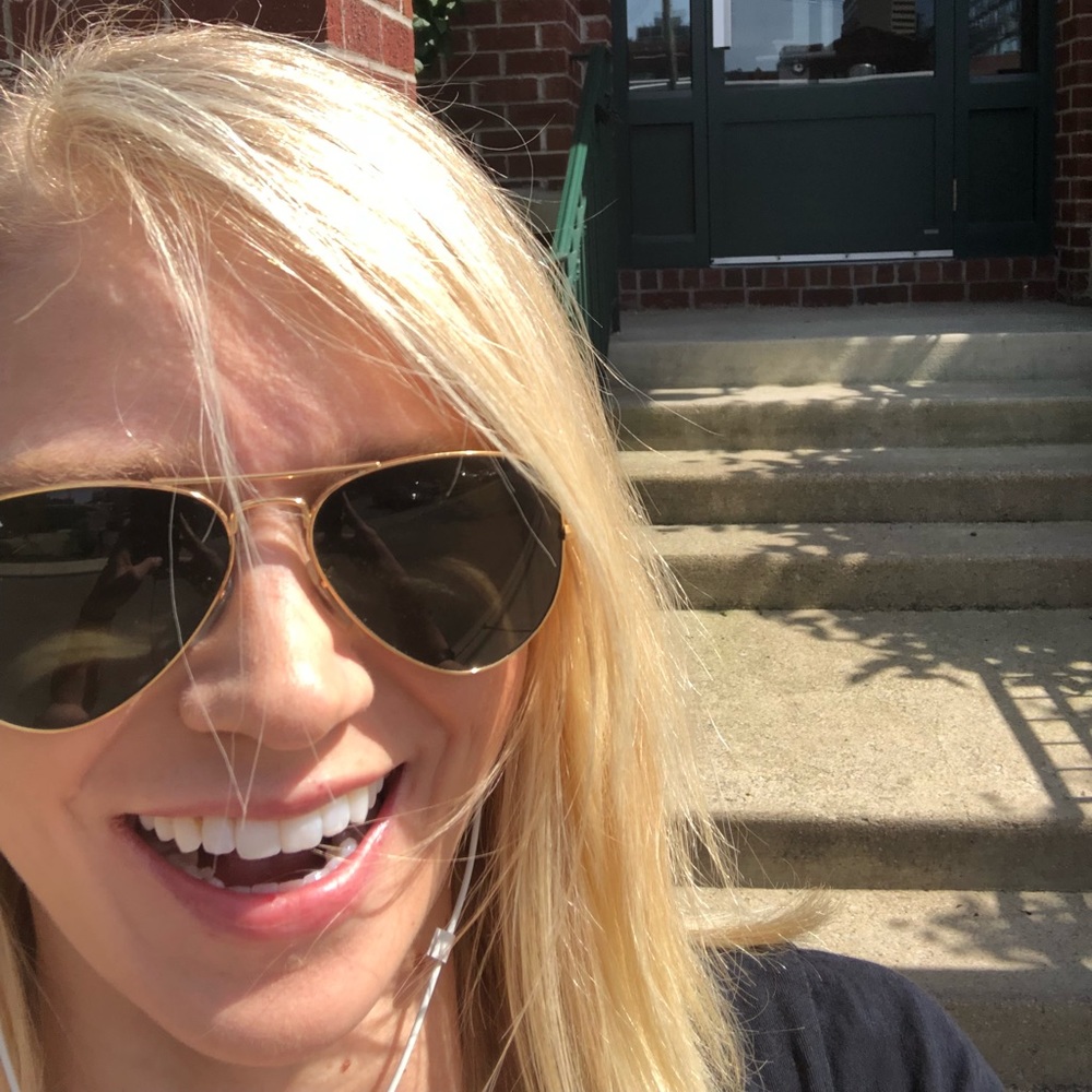 Meet your Posher, Carrie